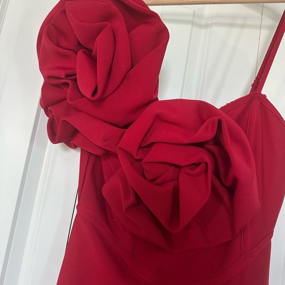 Fashion Nova Red One-Shoulder Sheath Cocktail Dress - Picture 2 of 4